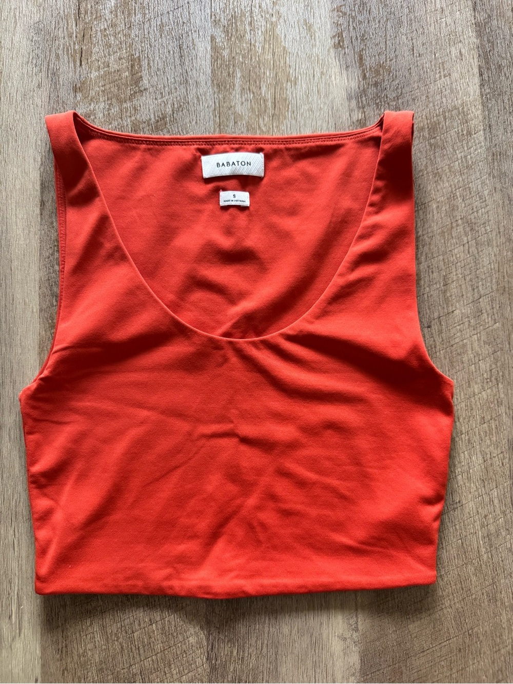 Babaton Orange Scoop Neck Crop Tank
